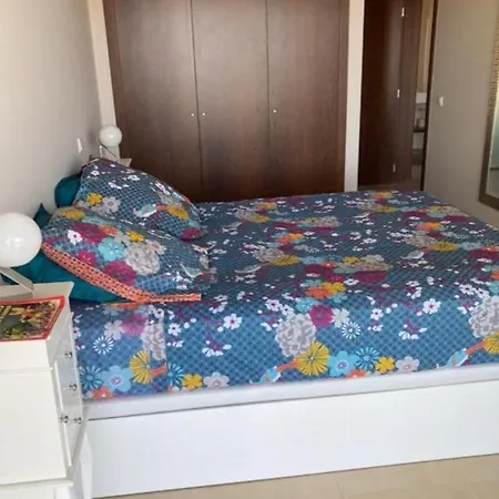 Lirios Amarelos Apartment *