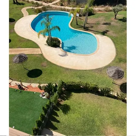 Lirios Amarelos Apartment *